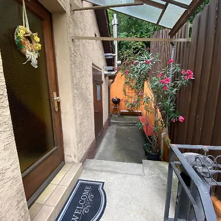 Homestay Einfaches Haus Mit Privatzimmern Und Gemeinschaftsraeumen Heilbronn
