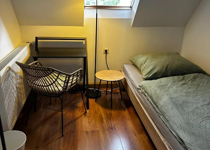 Privat bolig Einfaches Haus Mit Privatzimmern Und Gemeinschaftsraeumen Heilbronn